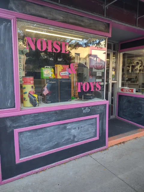 Noise & Toys