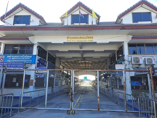 Mae Sot Boundary Post