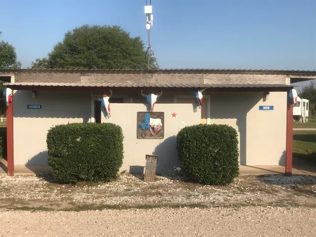 Round Top-Carmine RV Park