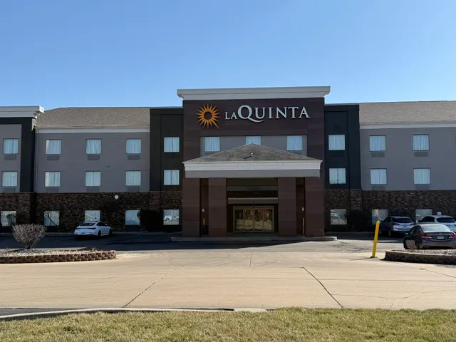 La Quinta Inn & Suites by Wyndham Pontoon Beach