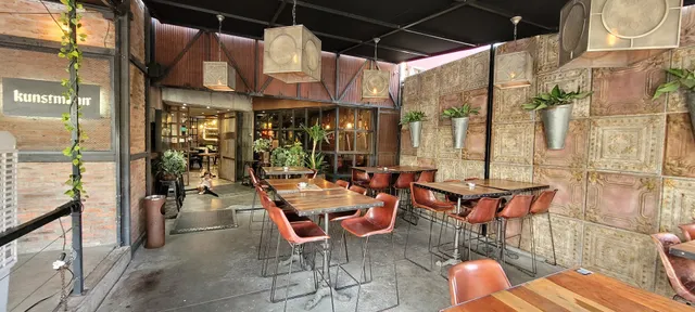 La Maestranza Sandwich & Burger Bar