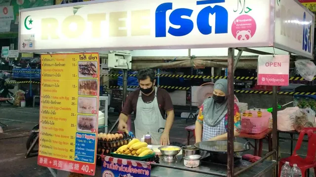 โรตีพี่ชา ตลาดประตูเชียงใหม่ ROTEE PEE CHA CHIANGMAI GATE MARKET