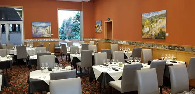 Restaurante El Mesón Restaurant & Bar