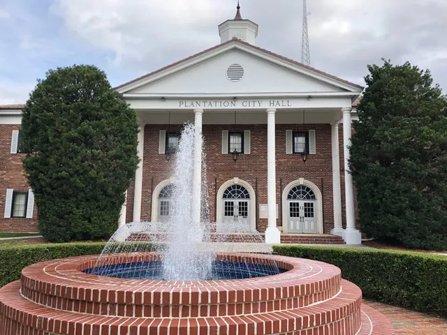 Plantation City Hall