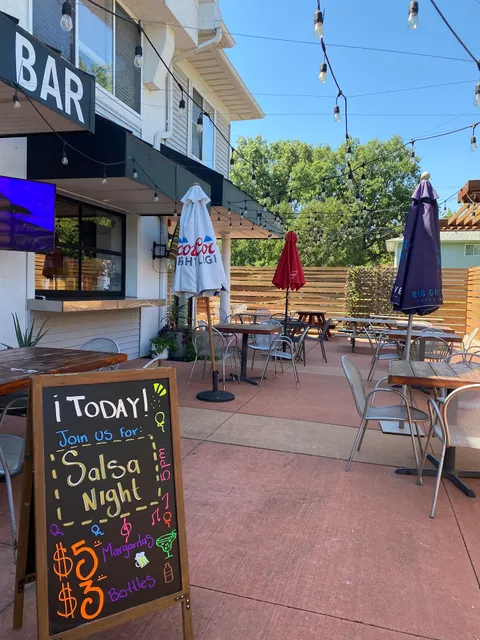 Rayo Mexican Bar & Grill