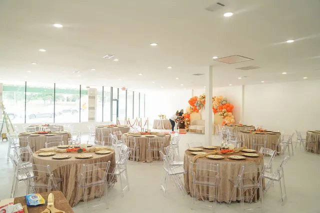 THE ARLO ART GALLERY