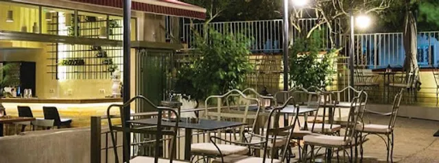 Οίνοψ wine bar restaurant