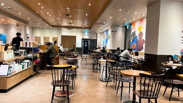 Starbucks Cheongdam Intersection