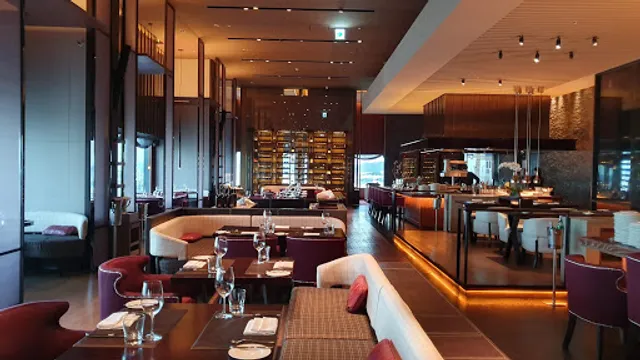 SUT. The Butcher's Edge