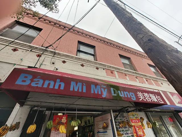 My Dung Sandwich Shop