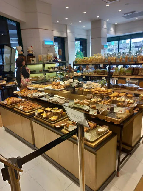 TOUS les JOURS - Cilandak Town Square