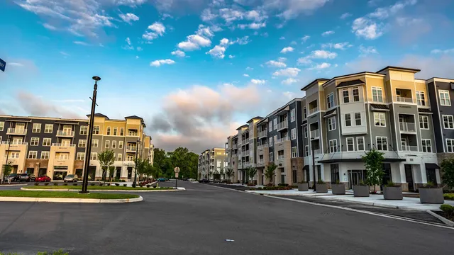 3800 Acqua Lifestyle Apartments