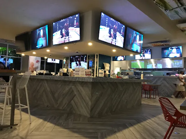 Arena Sports Bar @Westin