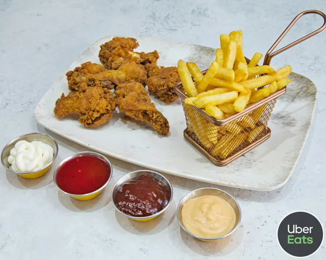 Whitechapel Fried Chicken Commercial Road