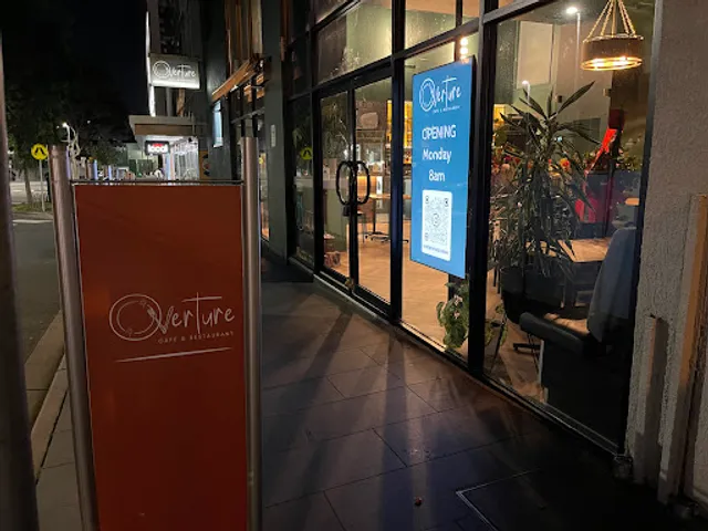 Overture Cafe & Restaurant