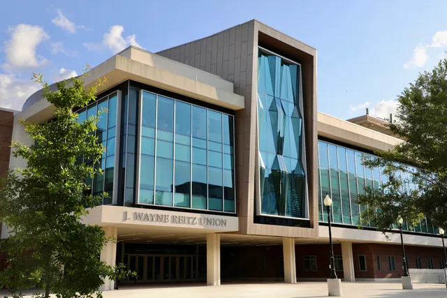 Reitz Union North Lawn