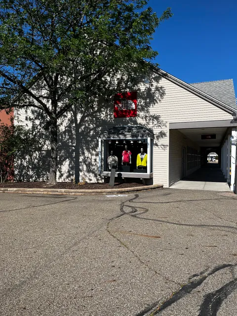 The North Face Aurora Farms Premium Outlets