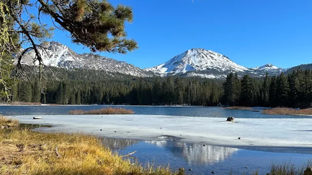 Manzanita Lake