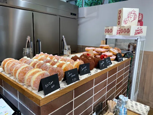 PARK STORE (Cafe The SUN LIVES HERE)