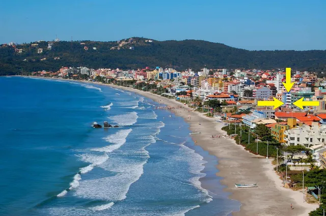 Apartamento na Praia de Bombas, Bombinhas, Residencial San Pietro p/Locação Temporada