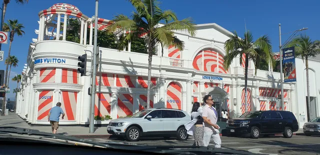 CELINE BEVERLY HILLS RODEO DRIVE MEN & WOMEN