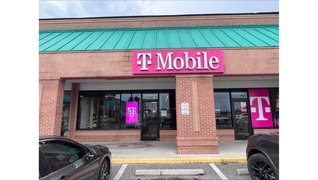 T-Mobile Experience Store