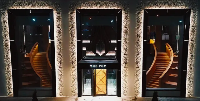 The Toy Moscow Dinner Show