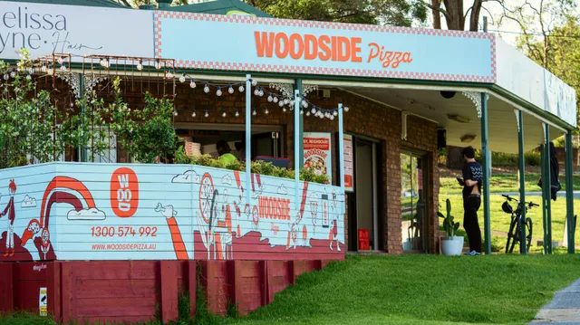 Woodside Pizza