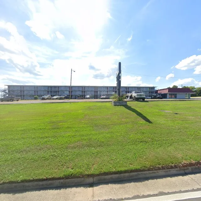 Studio 11 Apartments