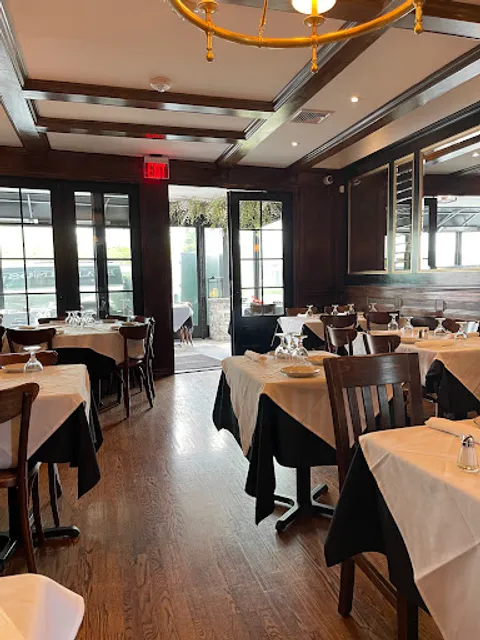 Branzinos Huntington