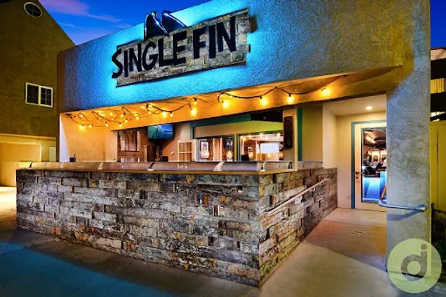 Single Fin Surf Grill