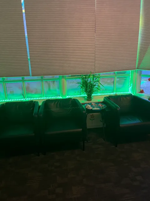 Crystal Water Massage