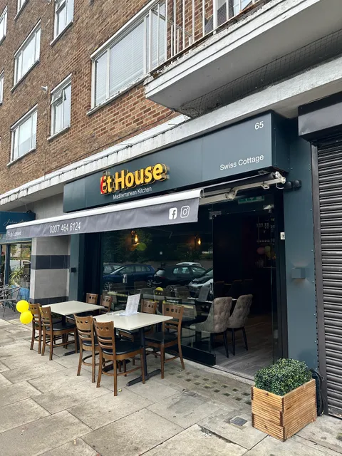 Et House - Swiss Cottage