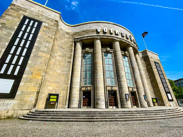 Volksbühne am Rosa-Luxemburg-Platz