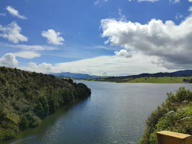 Represa del Sisga