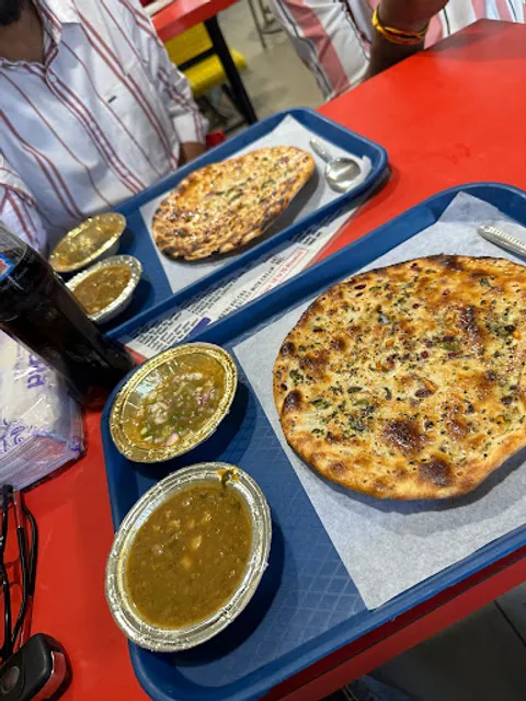 Amritsari Kulcha (Apni Nighi Rasoi)