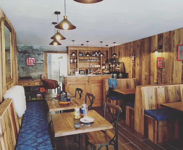 Martine à la Montagne