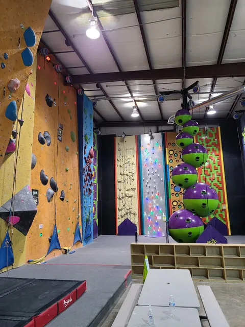 Escalade Rock Climbing Kennesaw