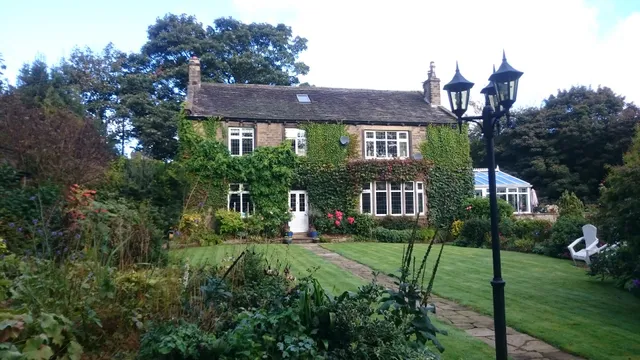 Old Gardener's Lodge
