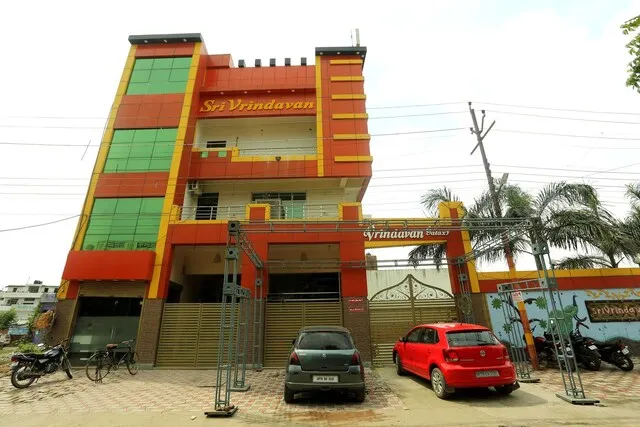 OYO Flagship 17204 Vrindawan Galaxy