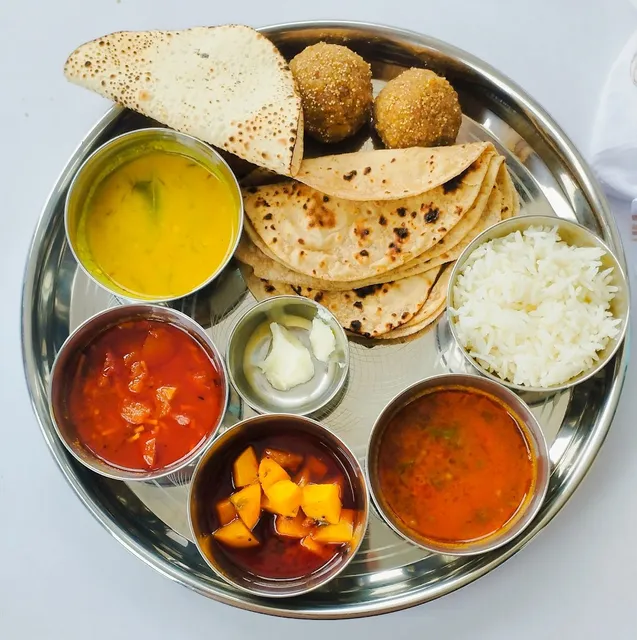 Kanaiya Kathiyawadi Restaurant