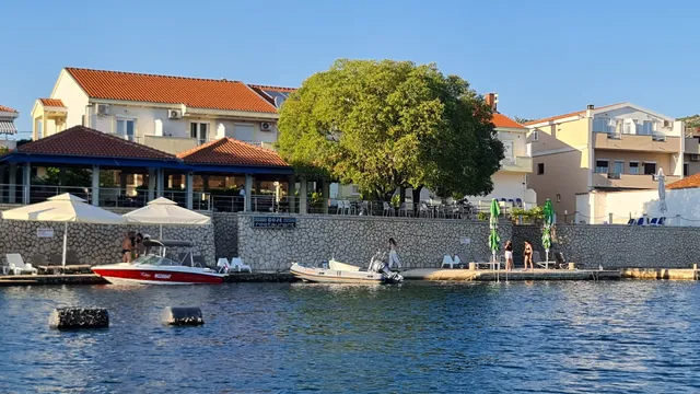 Apartments Duje Ribnica