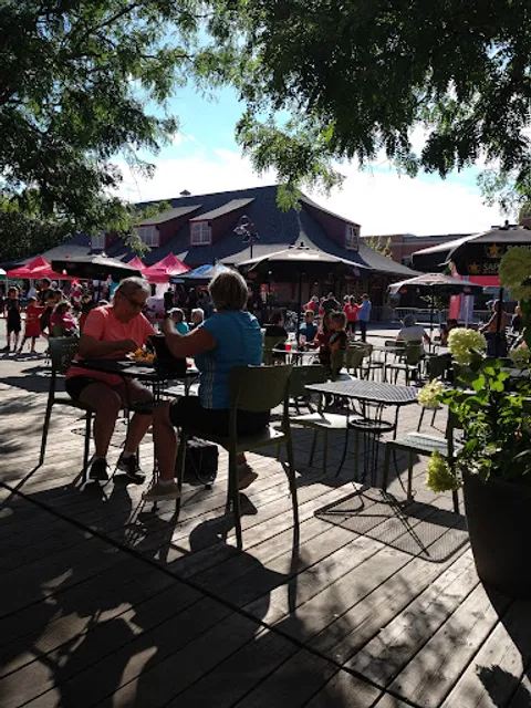 Vert Vert Cafe Bistro Inc