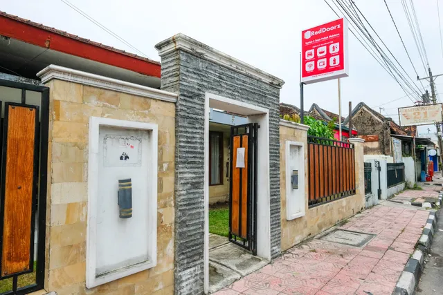 RedDoorz Syariah @ Omah Pathok Malioboro