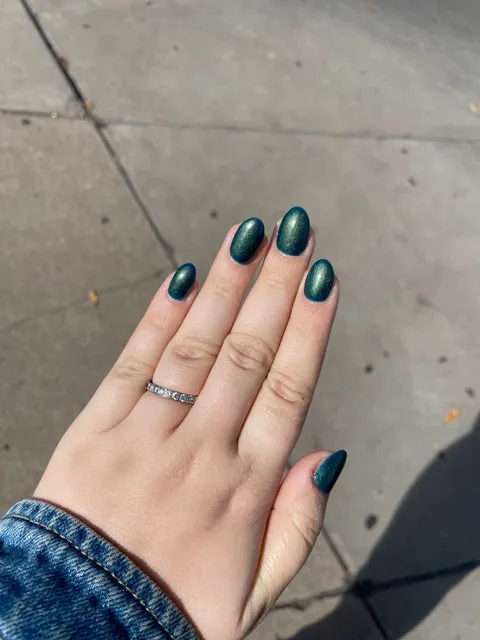 Uni Nails
