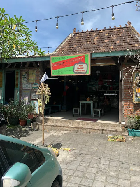 Mrs Widya's Campur-Campur Restaurant