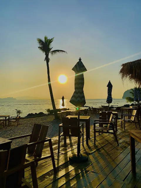 Seaside Restaurant & Bar