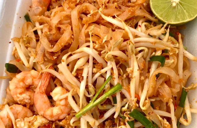 Local Street Food Lady