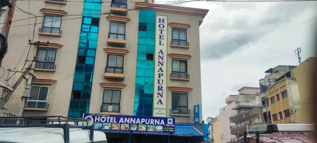 Hotel Sri Gurulakshmi