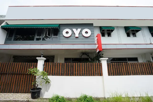 OYO 473 Darmo Permai Guesthouse